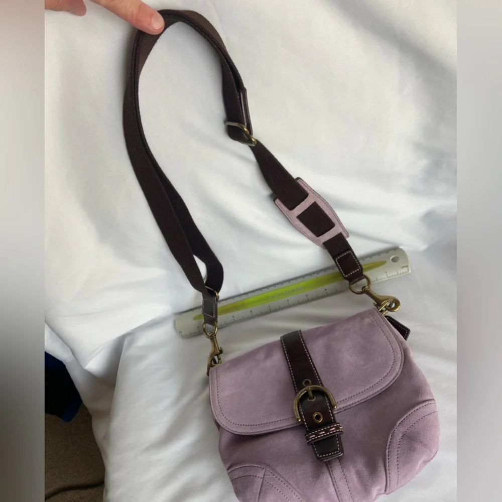 Lavender leather Coach Bag - Picture 11 of 11